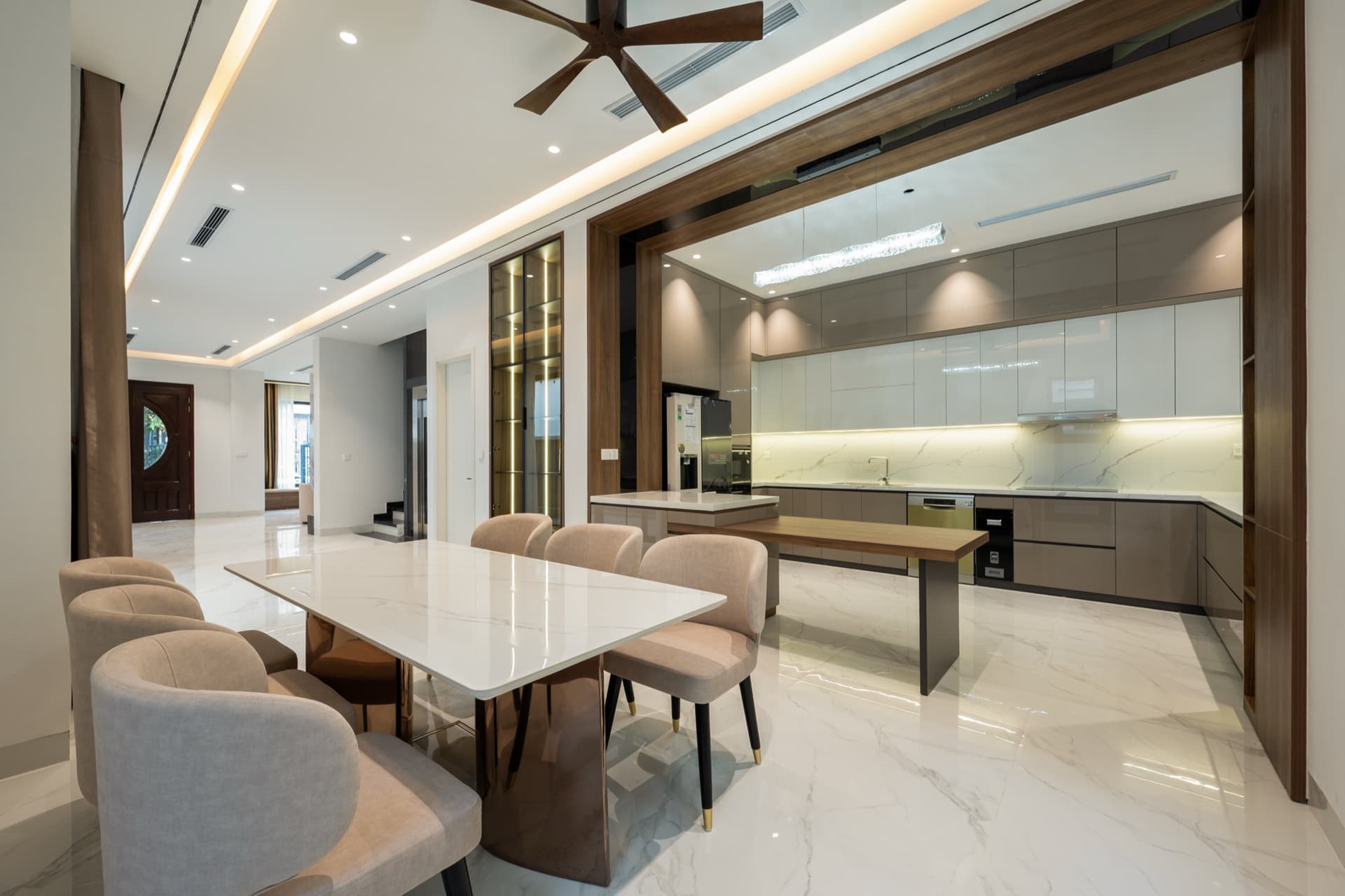 Hoàn thiện nội thất trọn gói